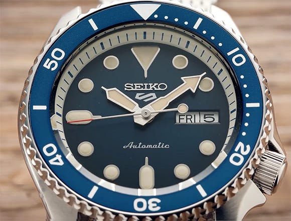 Feature: 5 montres abordables que même les SNOBS ne peuvent pas snober